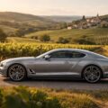 partez à la découverte des vignobles français au volant d'une somptueuse bentley continental gt. alliez luxe, confort et dégustation lors d'un wine touring inoubliable en voiture de prestige.